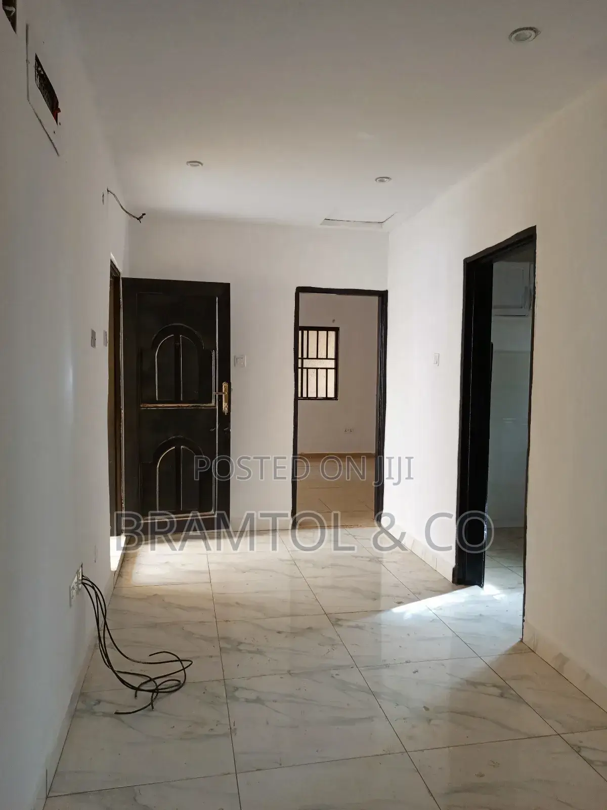 Clean 2 Bedroom Bungalow Bq for Office in Wuye in Wuye