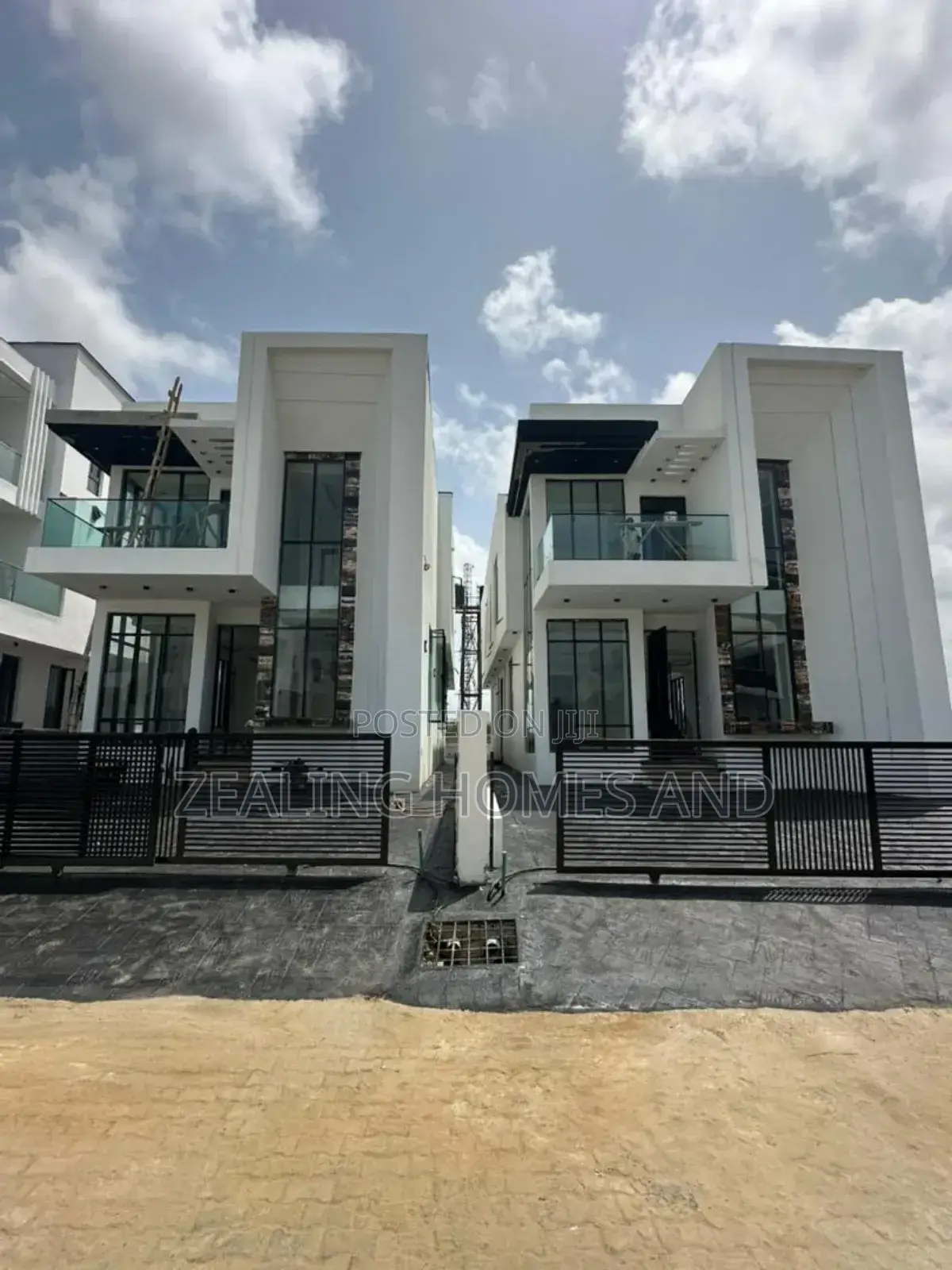 Furnished 5bdrm Duplex in Chevron, Lekki for sale in Lekki