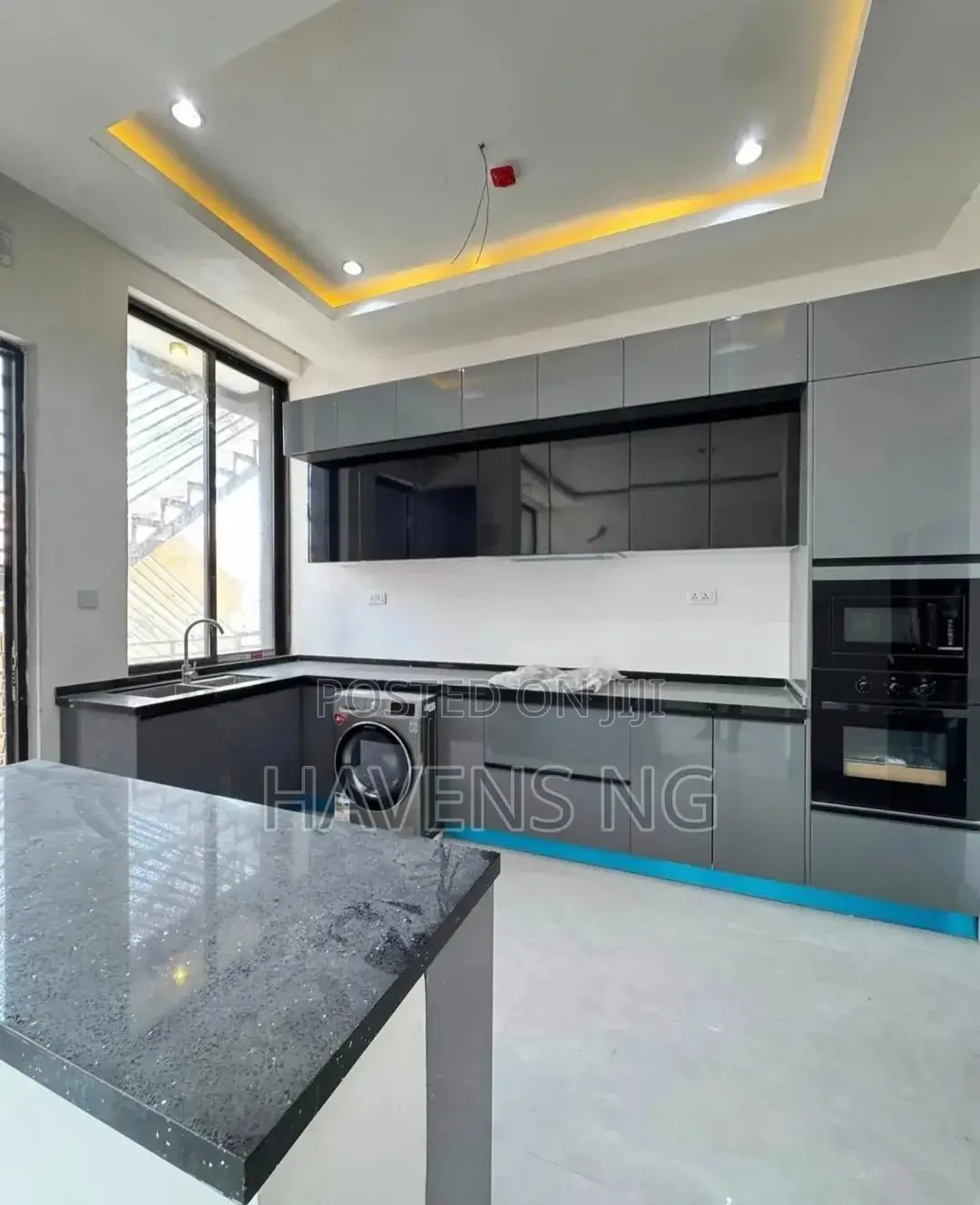 3bdrm Duplex in Lekki Phase 1 for sale in Lekki Phase 1