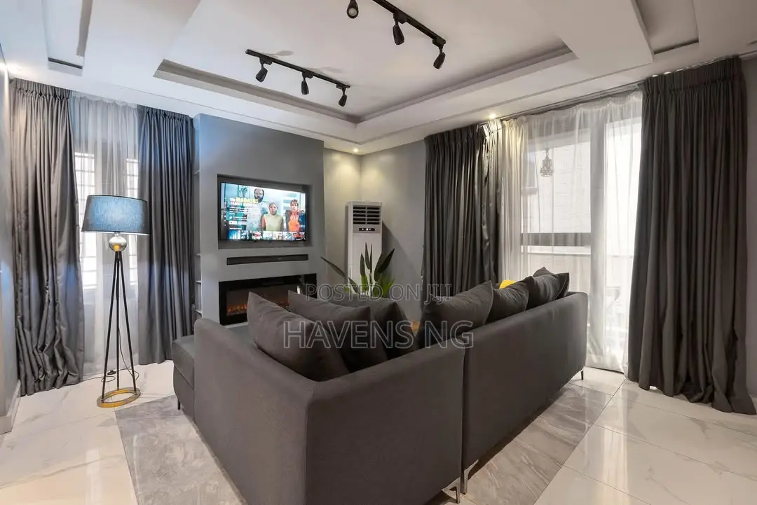 Private 3-Bedroom Maisonette in Thomas Estate