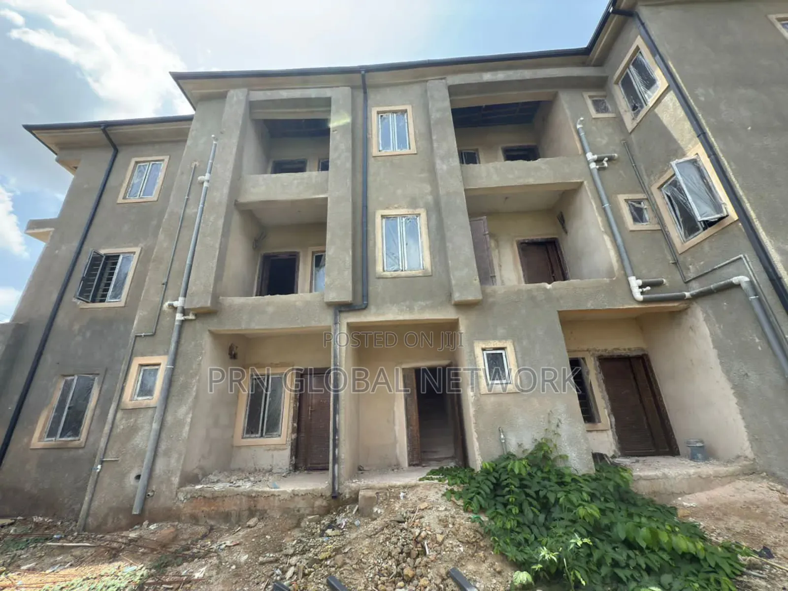 3bdrm Block of Flats in Hilltop Estate, Owerri for sale in Owerri
