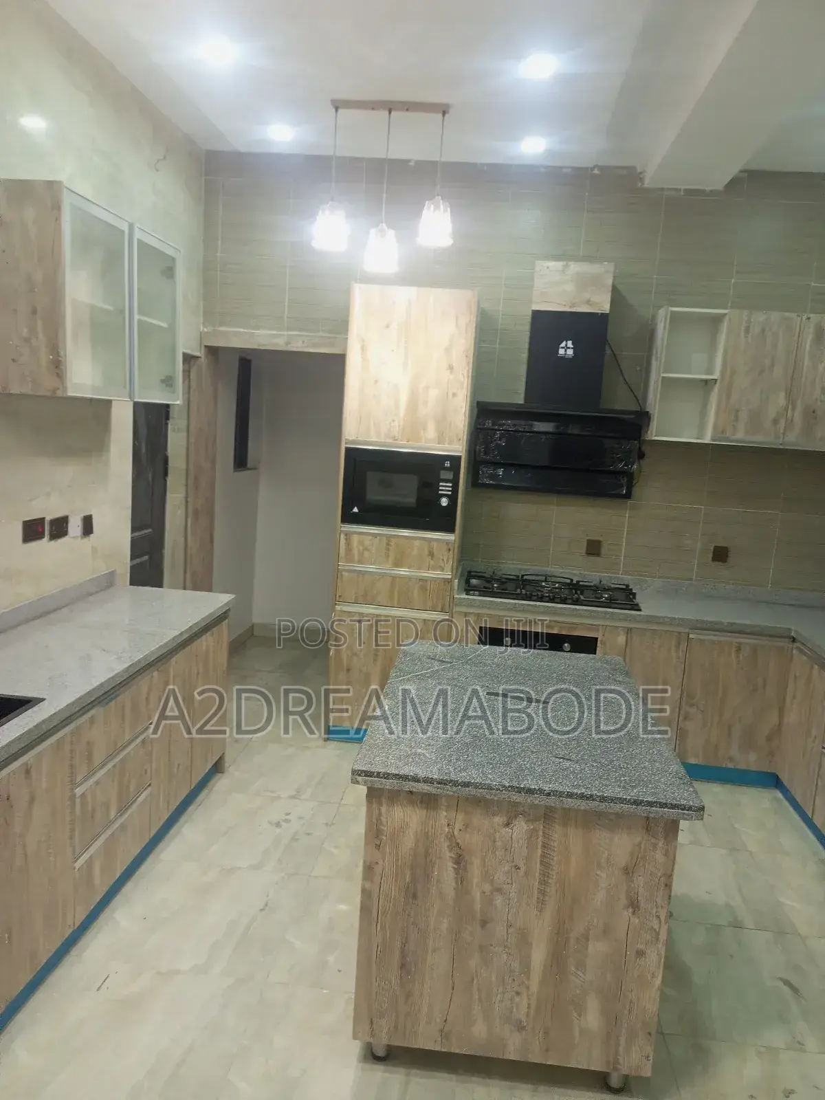4bdrm Duplex in Omole Phase 2, Ojodu for rent in Ojodu