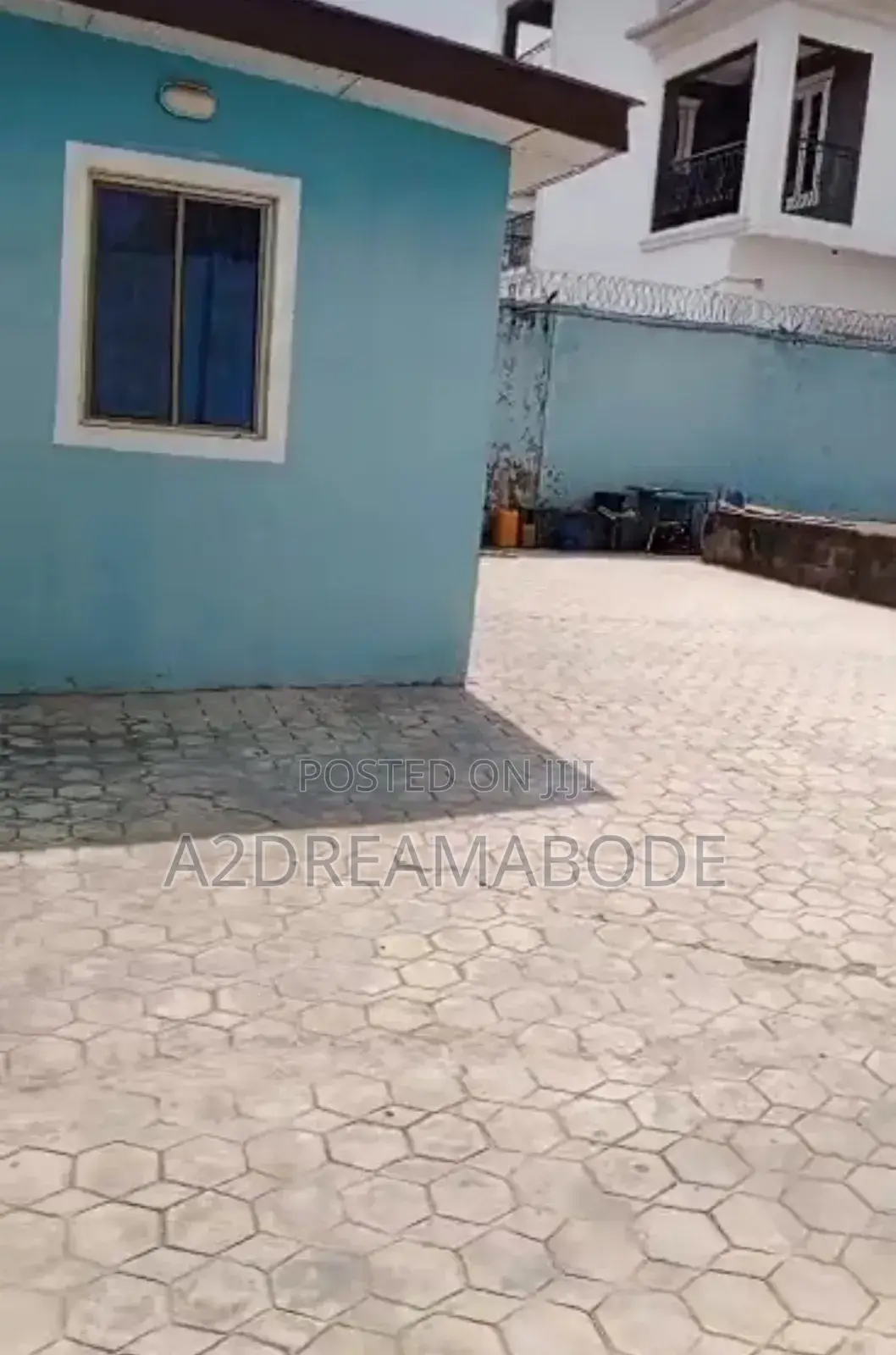 Exceptional Dry Estate Land With Structure in Magodo