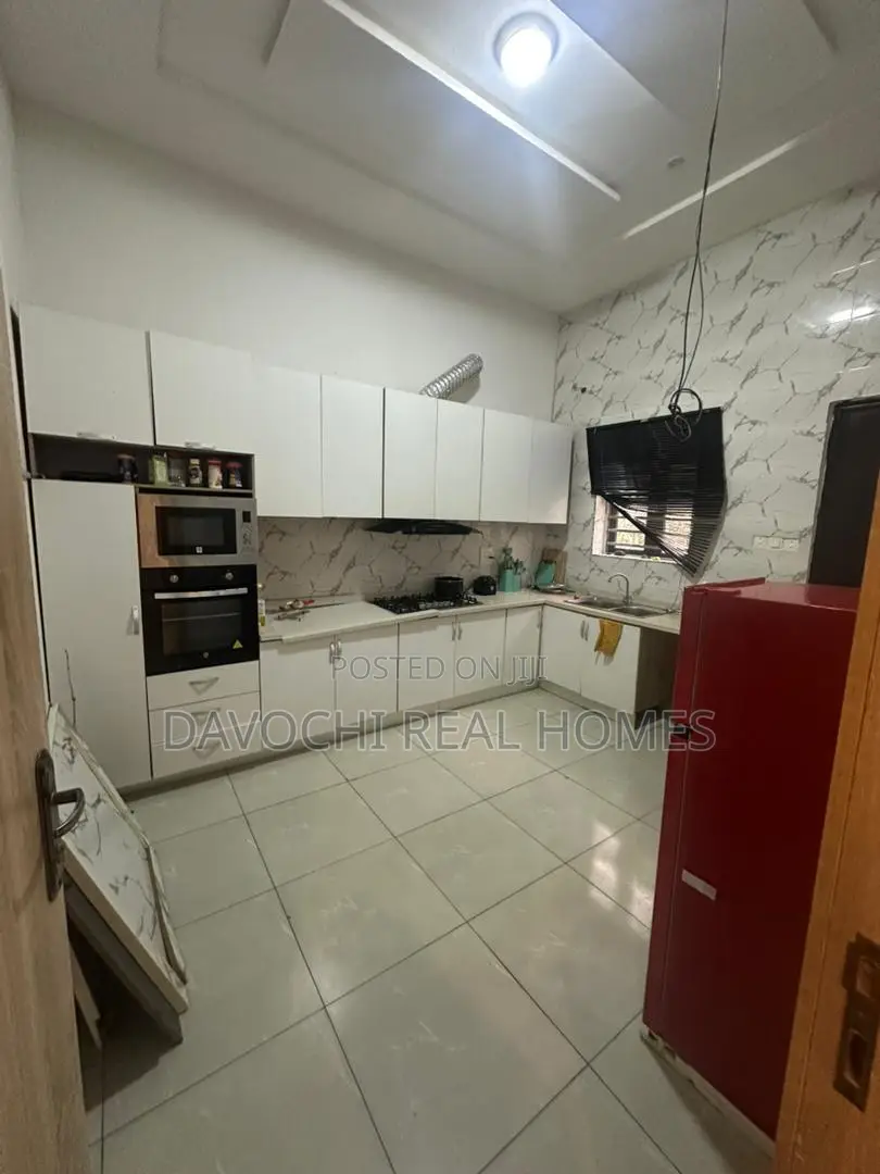 Furnished 4bdrm Apartment in Orchid Road, Lekki Phase 2 for rent in Lekki Phase 2