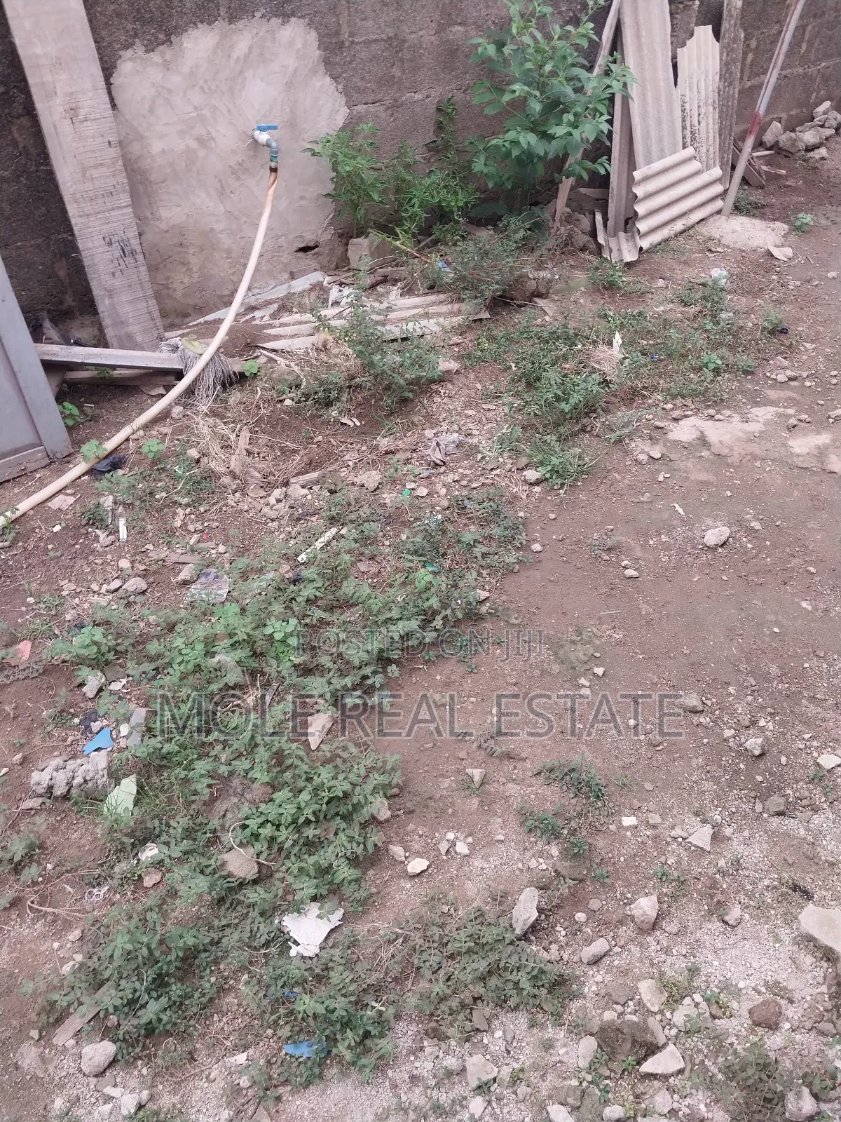 Euc Homes 600sqm Silver Spring Ojo Alaba in Iba / Ojo