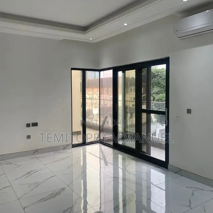 Furnished 5bdrm Maisonette in Ikoyi S.W for rent in Ikoyi S.W