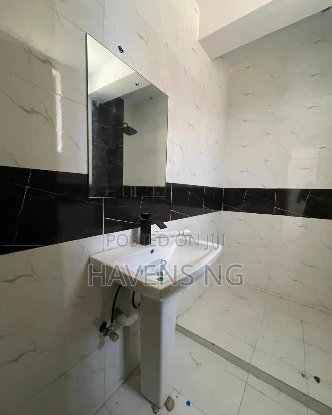 2bdrm Duplex in Lekki Phase 1 for sale in Lekki Phase 1