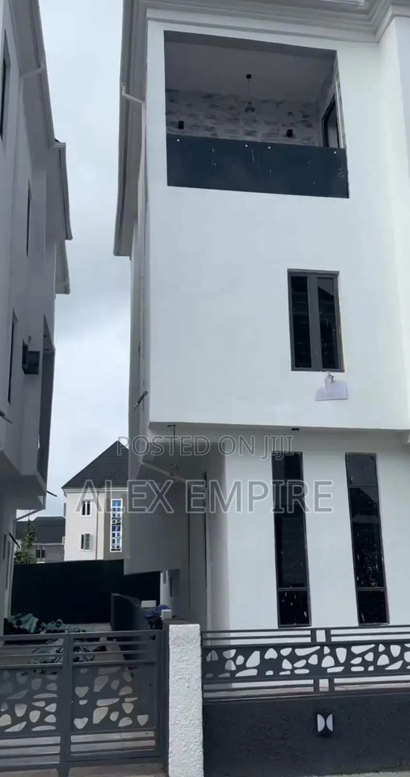 4bdrm Duplex in Ago Palace for sale in Ago Palace