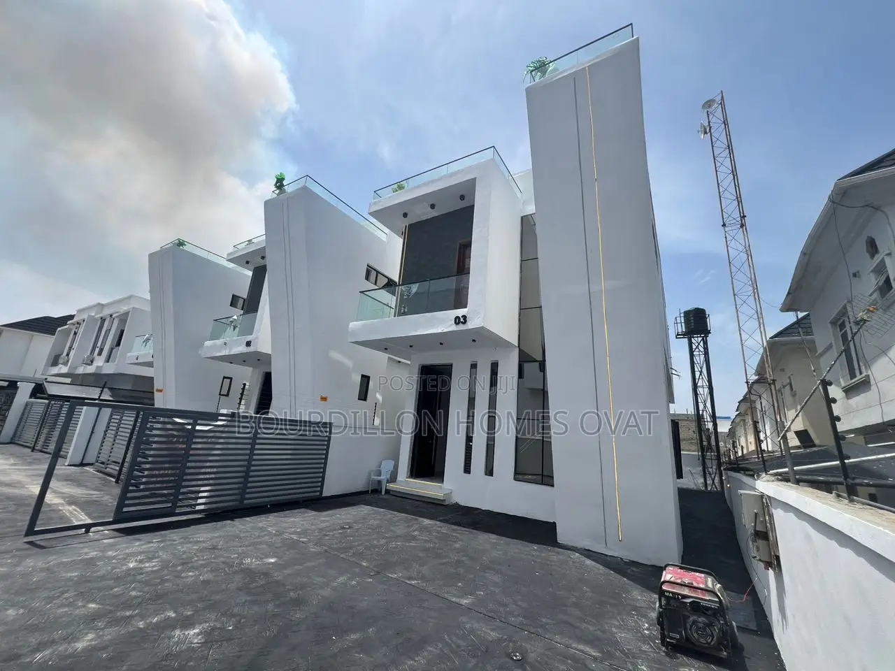 4bdrm Duplex in Ikota for sale in Ikota