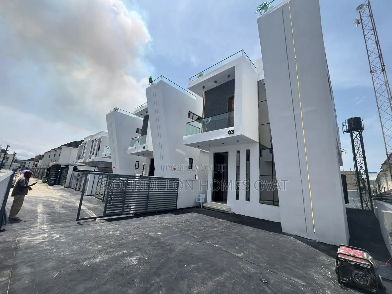 4bdrm Duplex in Ikota for sale in Ikota