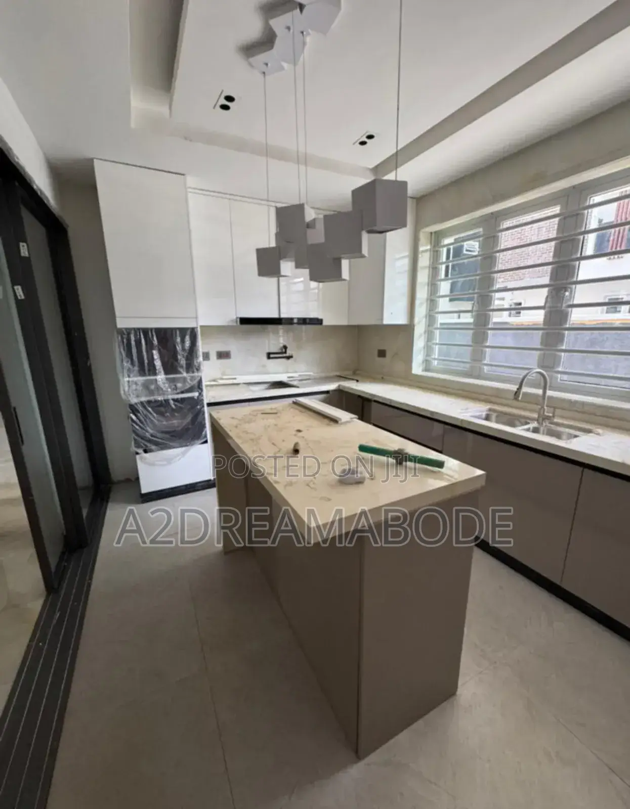 5bdrm Duplex in Adeniyi Jones, Ikeja for rent in Ikeja