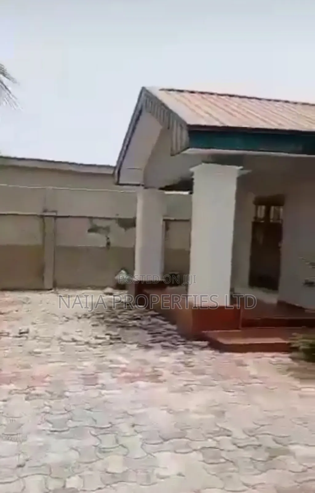 4bdrm Bungalow in Lakowe for sale in Lakowe