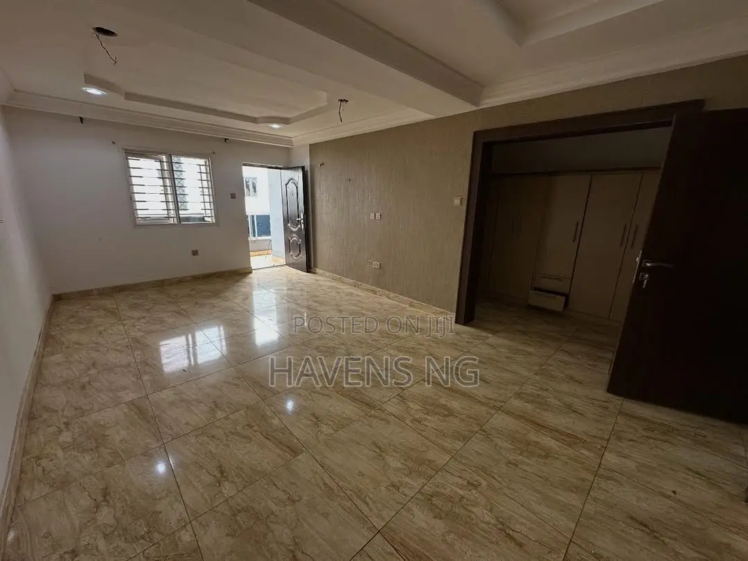 4bdrm Duplex in Kaura for sale in Kaura