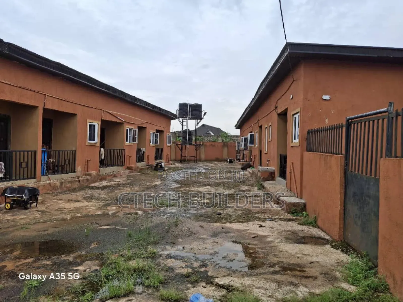 15bdrm Bungalow in Benin City for sale in Benin City