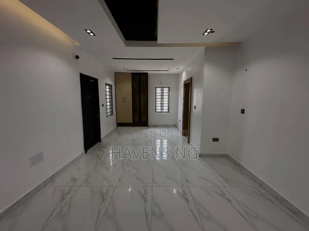 4bdrm Duplex in Life Camp for sale in Life Camp