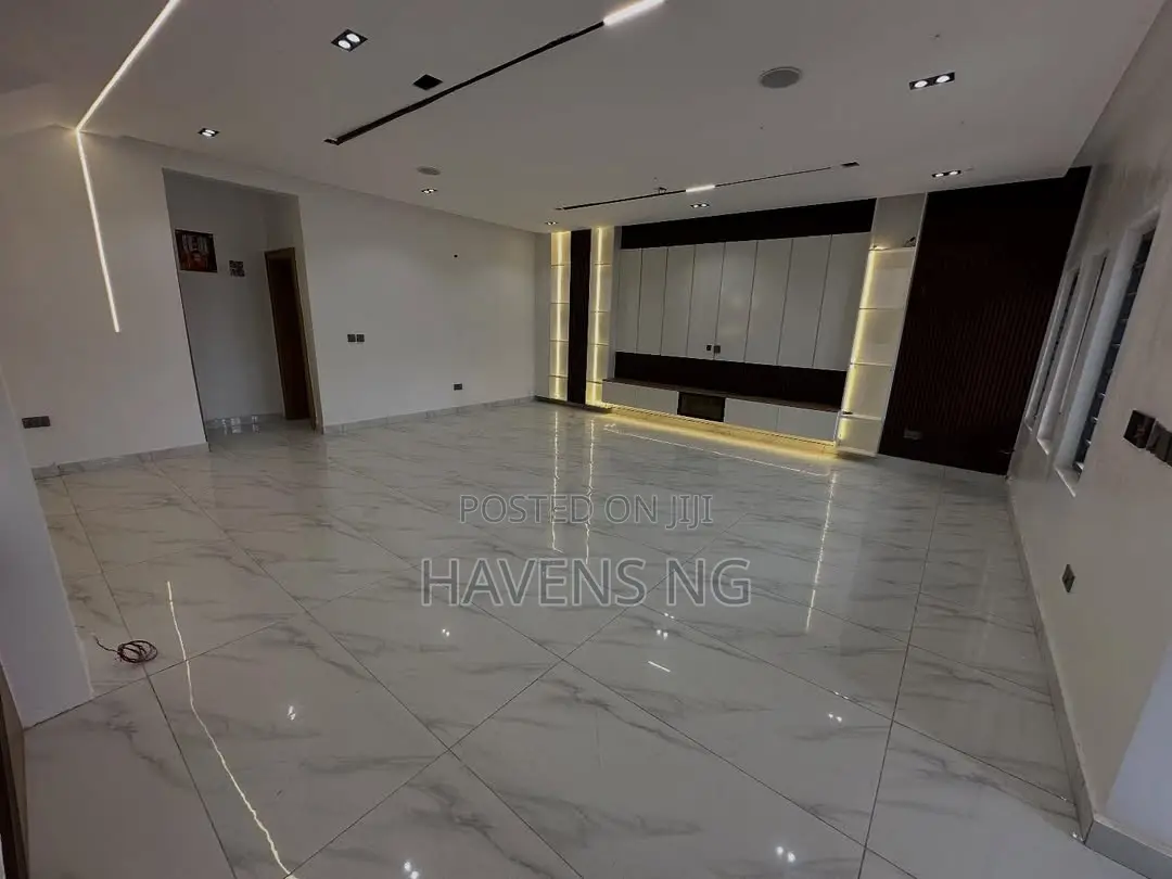 4bdrm Duplex in Life Camp for sale in Life Camp
