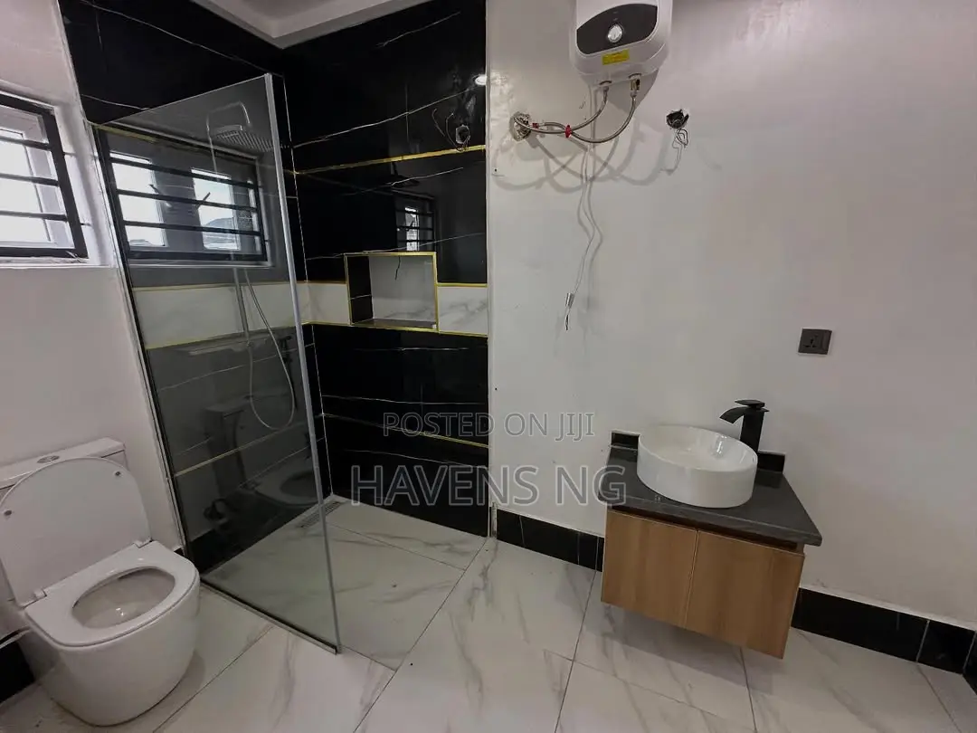 4bdrm Duplex in Life Camp for sale in Life Camp
