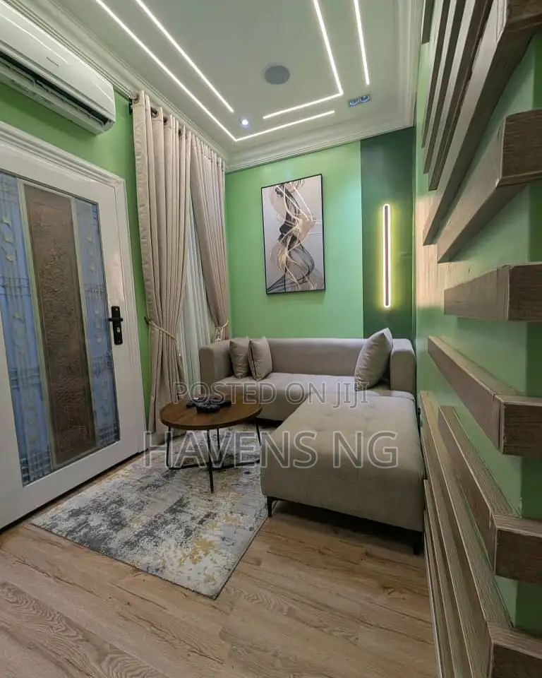Cozy 1-Bedroom Apartment With Balcony Ps5 in Lekki Phase 1