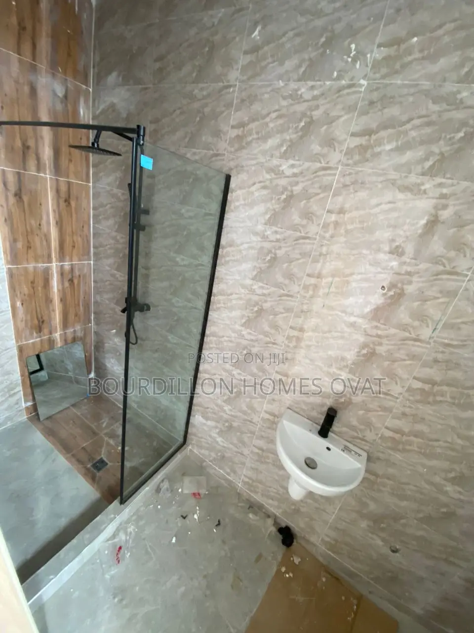 2bdrm Apartment in Ikota for sale in Ikota