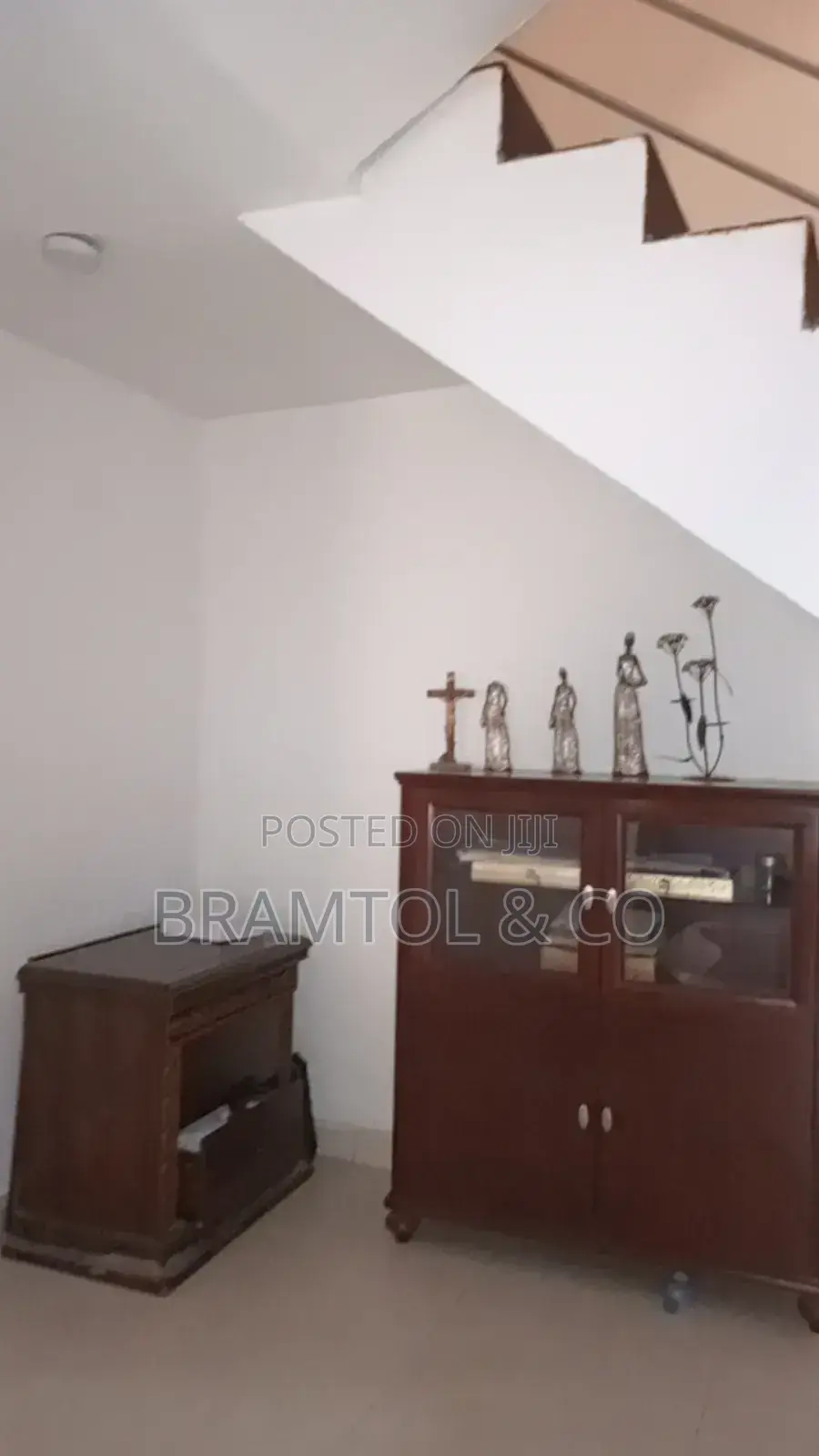 4bdrm Duplex in Apo District for rent in Apo District