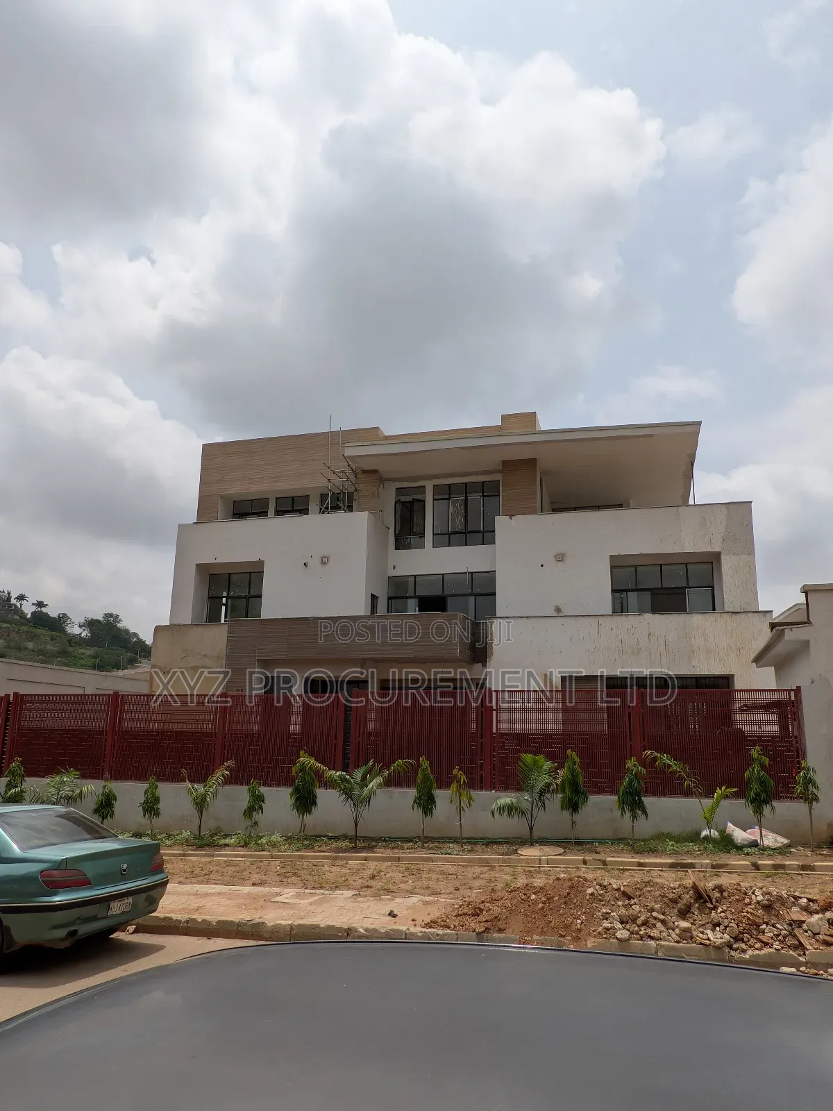 7bdrm Mansion in Maitama for sale in Maitama