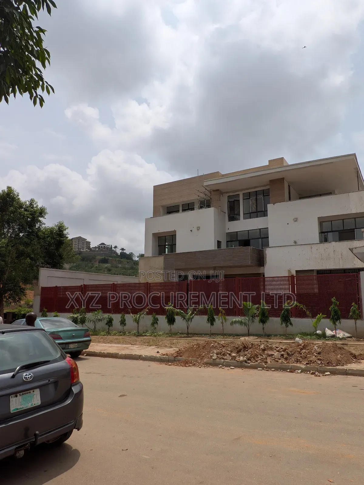 7bdrm Mansion in Maitama for sale in Maitama