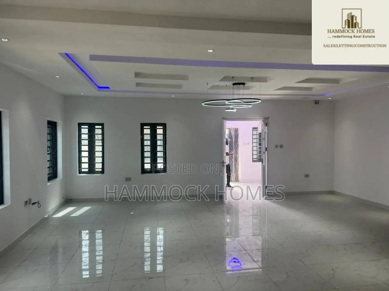 4bdrm Duplex in Oluyole Estate for sale in Oluyole Estate