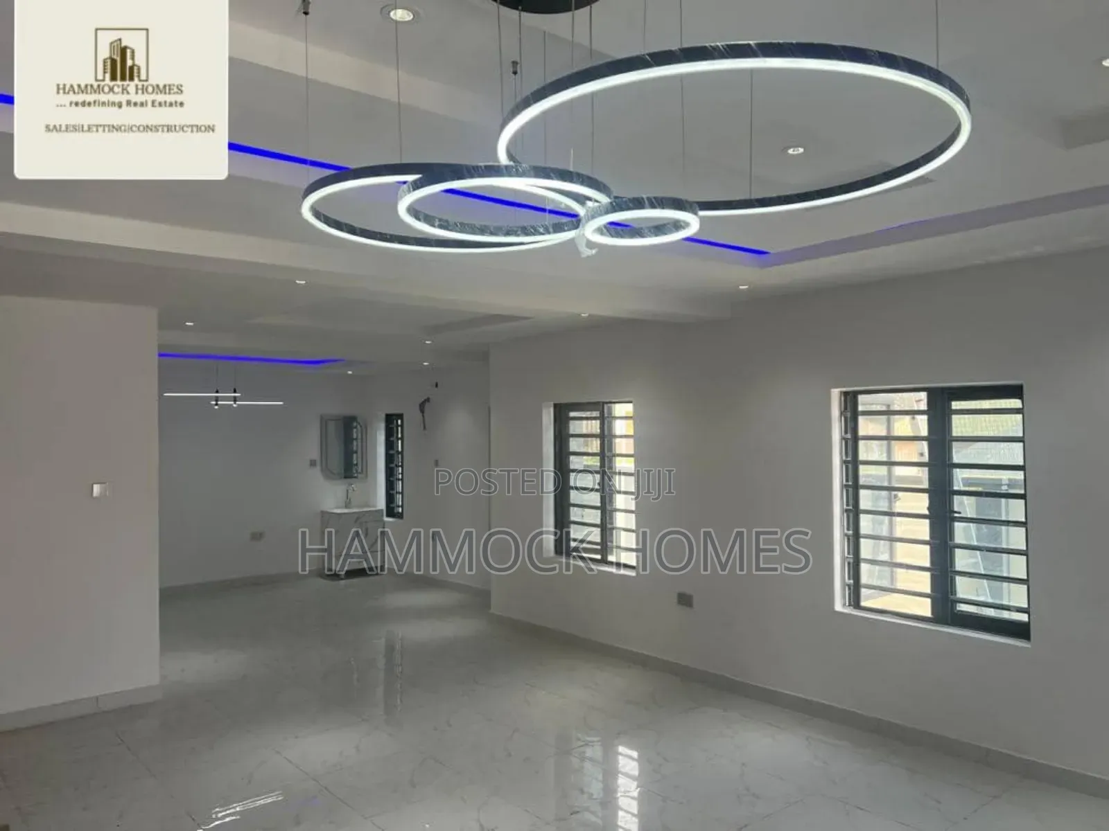 4bdrm Duplex in Oluyole Estate for sale in Oluyole Estate