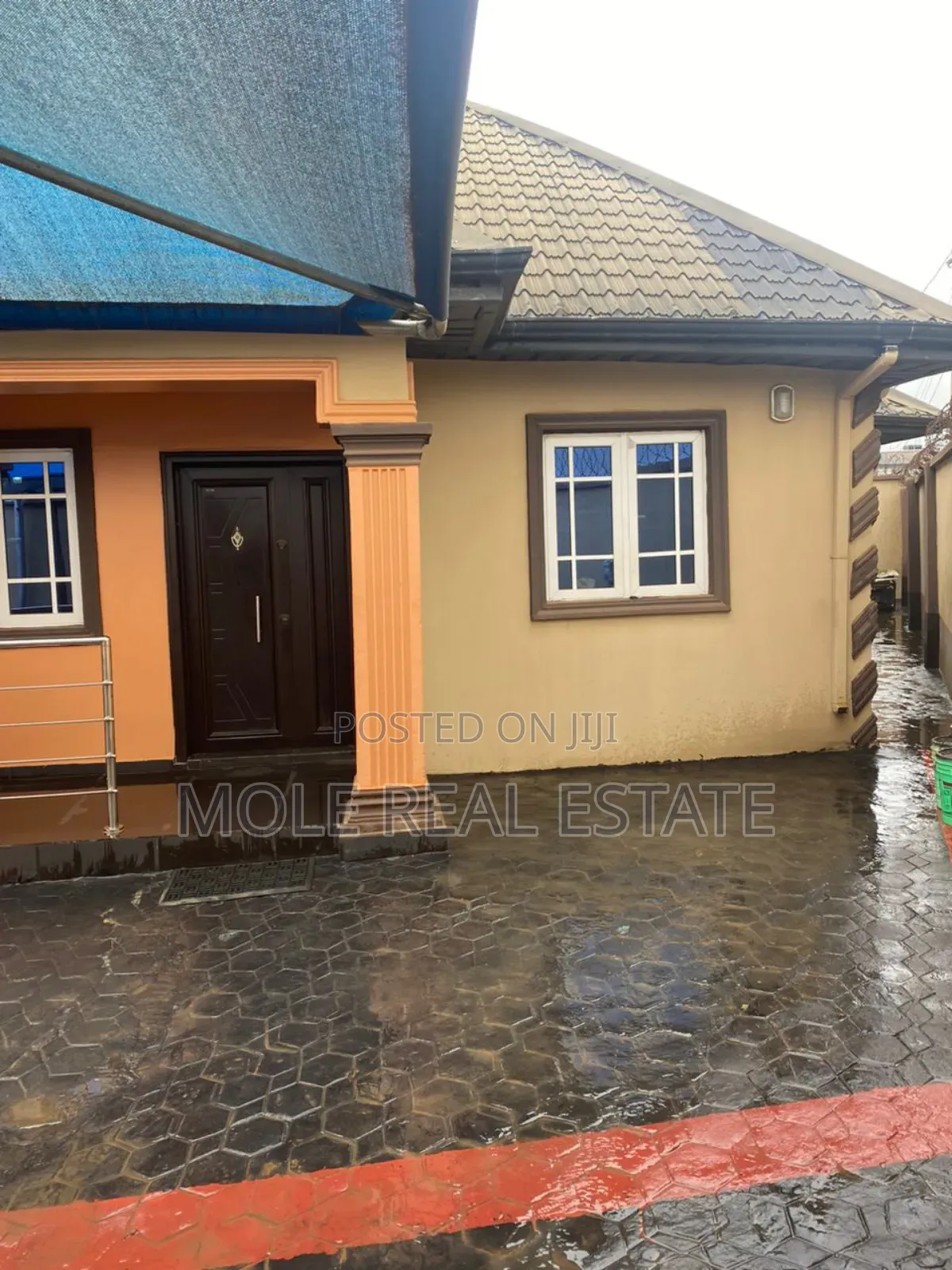 Furnished 4bdrm Bungalow in Isĥitu Iguando, Ikotun/Igando for sale in Ikotun/Igando