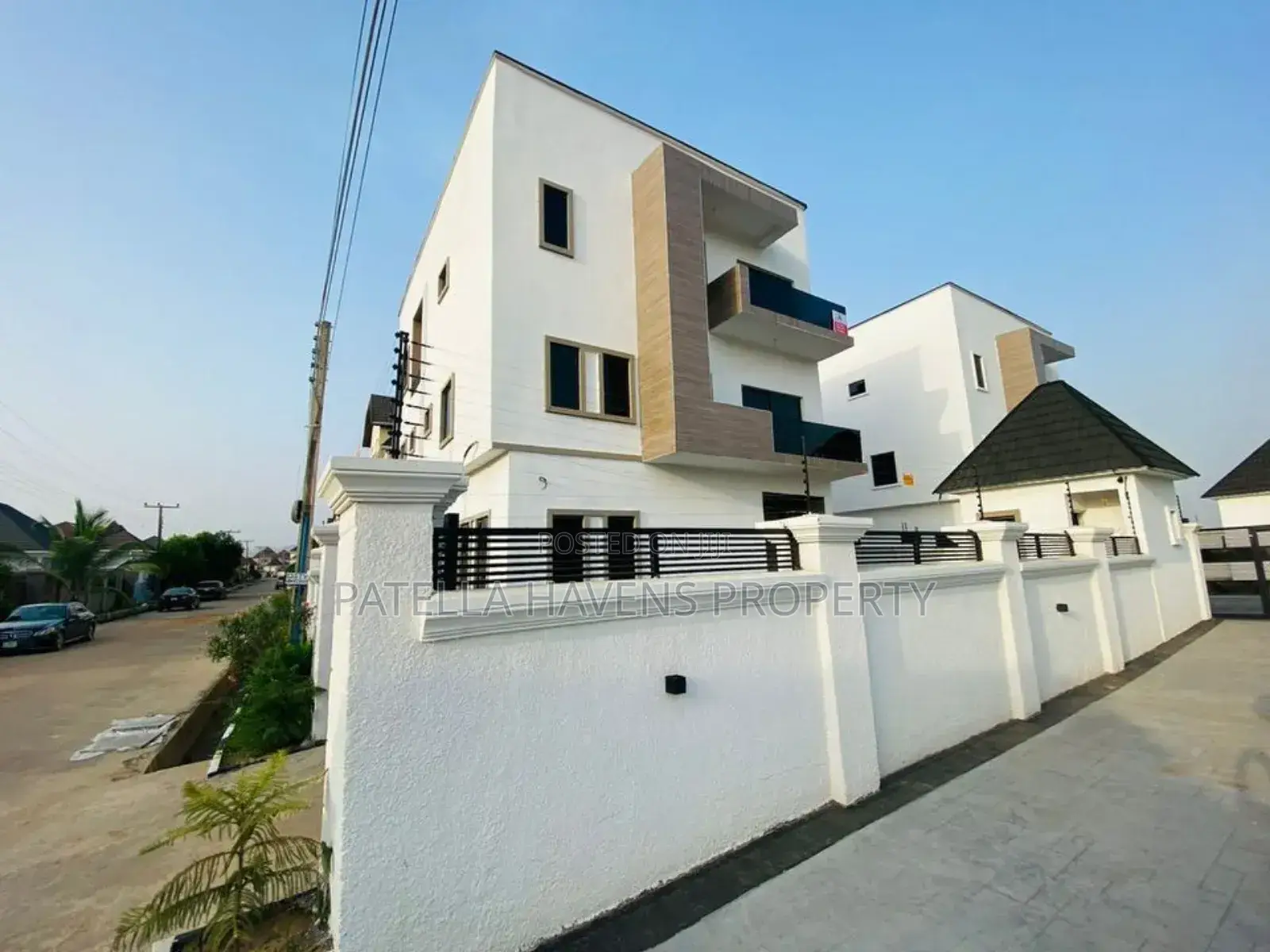 Brand New With Class in Gwarinpa
