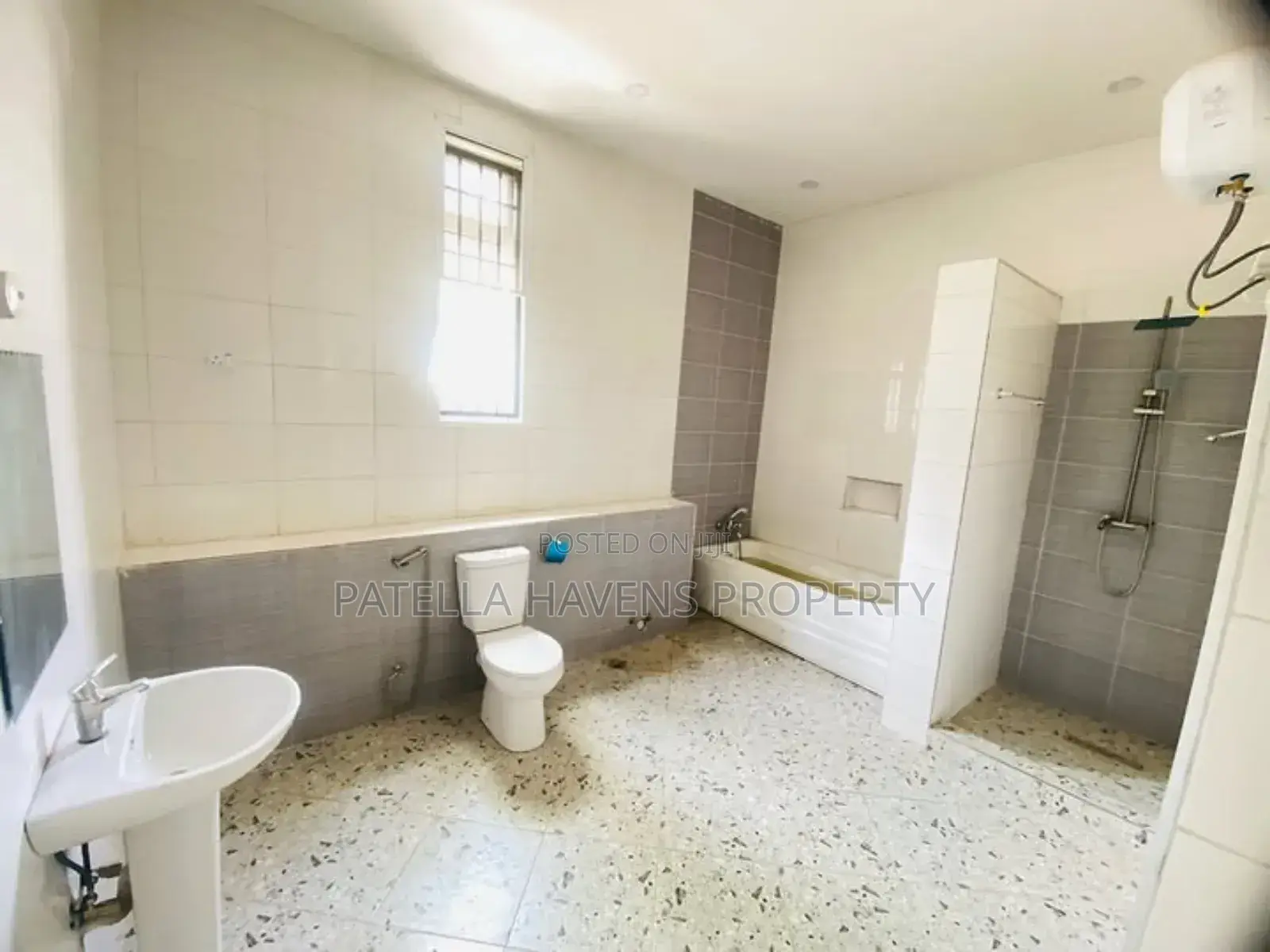 5bdrm Duplex in Gwarinpa for sale in Gwarinpa