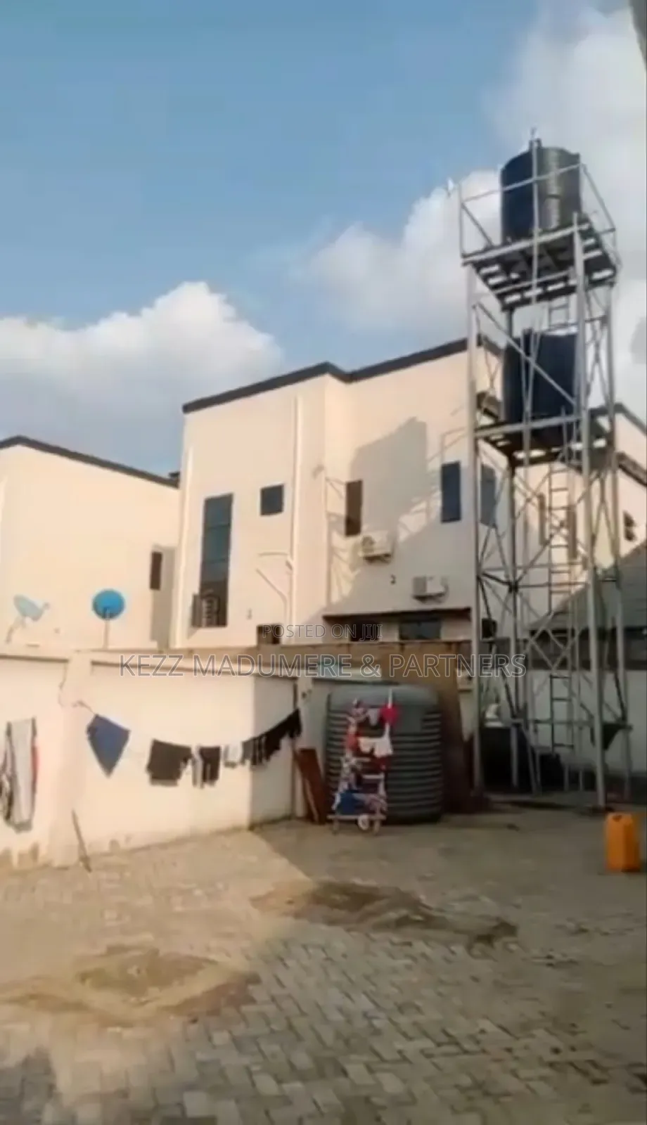 8bdrm Duplex in Golf Estate , Enugu for sale in Enugu