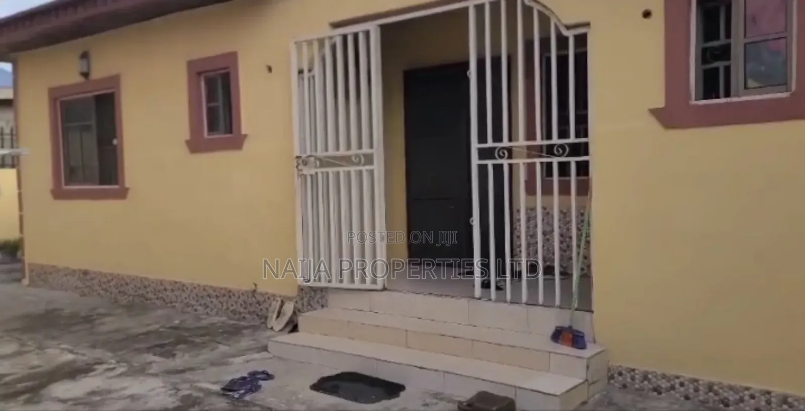 3bdrm Bungalow in Oribanwa, Awoyaya for sale in Awoyaya