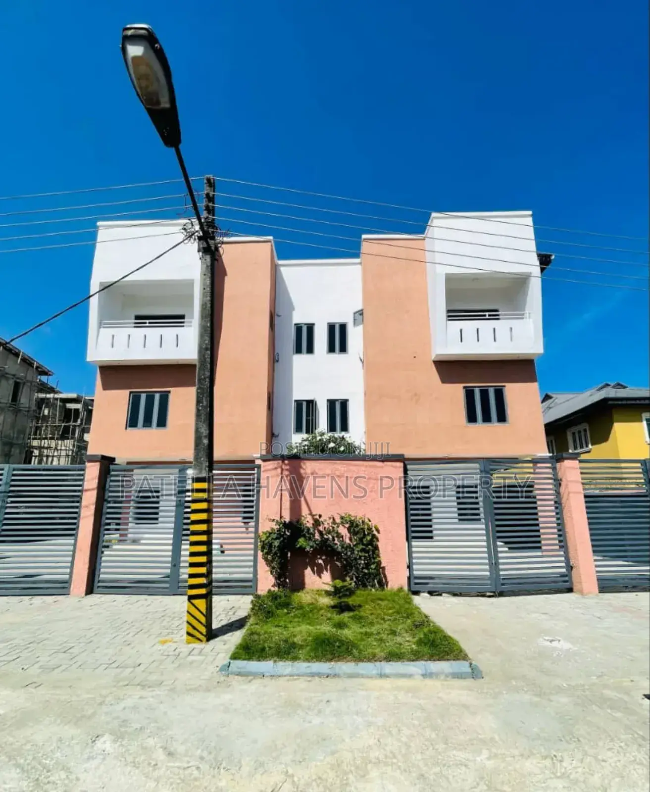 3bdrm Duplex in Ajah for sale in Ajah