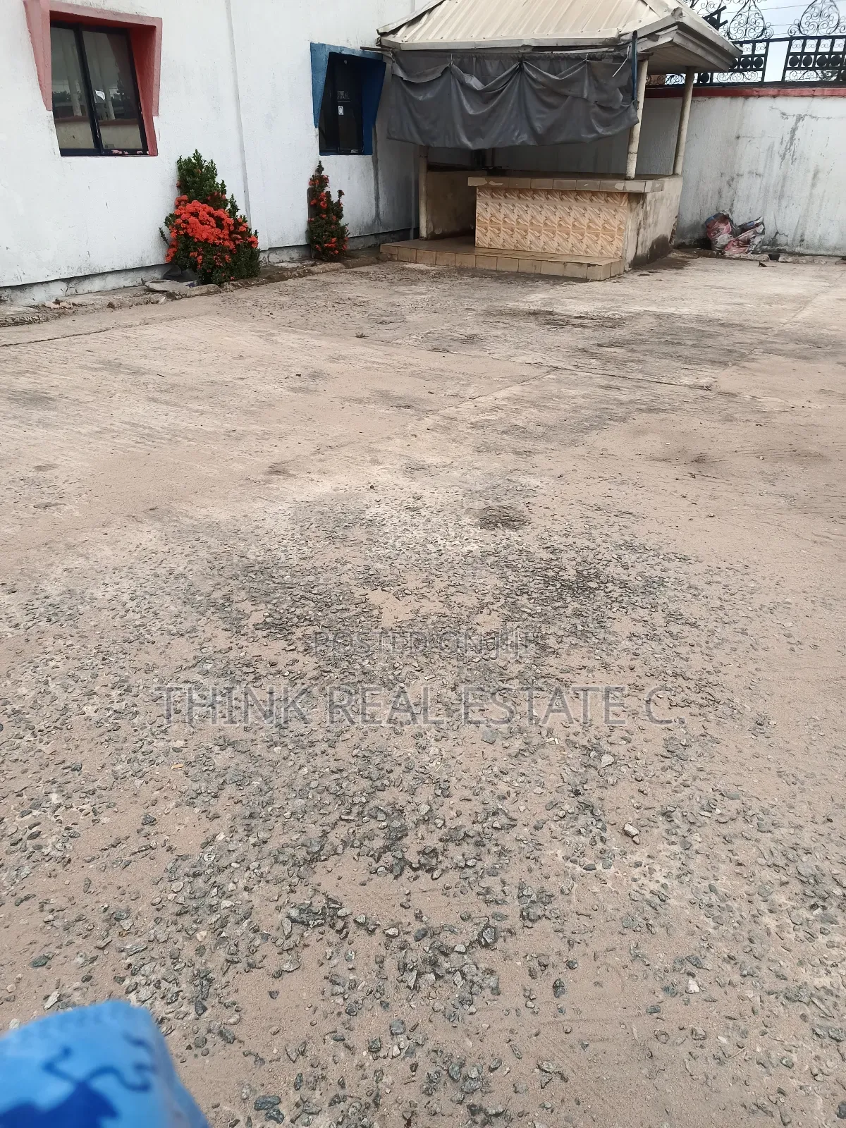 40/100 Land Space at Agbor Park Inside a Filling Station 4rent in Benin City
