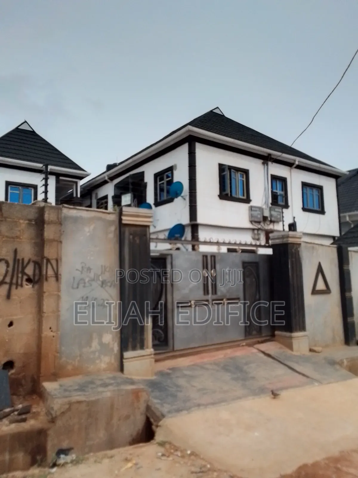 Furnished 1bdrm Block of Flats in First Gate, Ikorodu Garage for rent in Ikorodu Garage