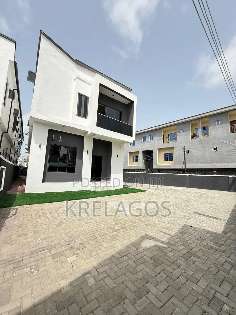 4bdrm Duplex in Abraham Adesanya Estate for sale in Abraham Adesanya Estate