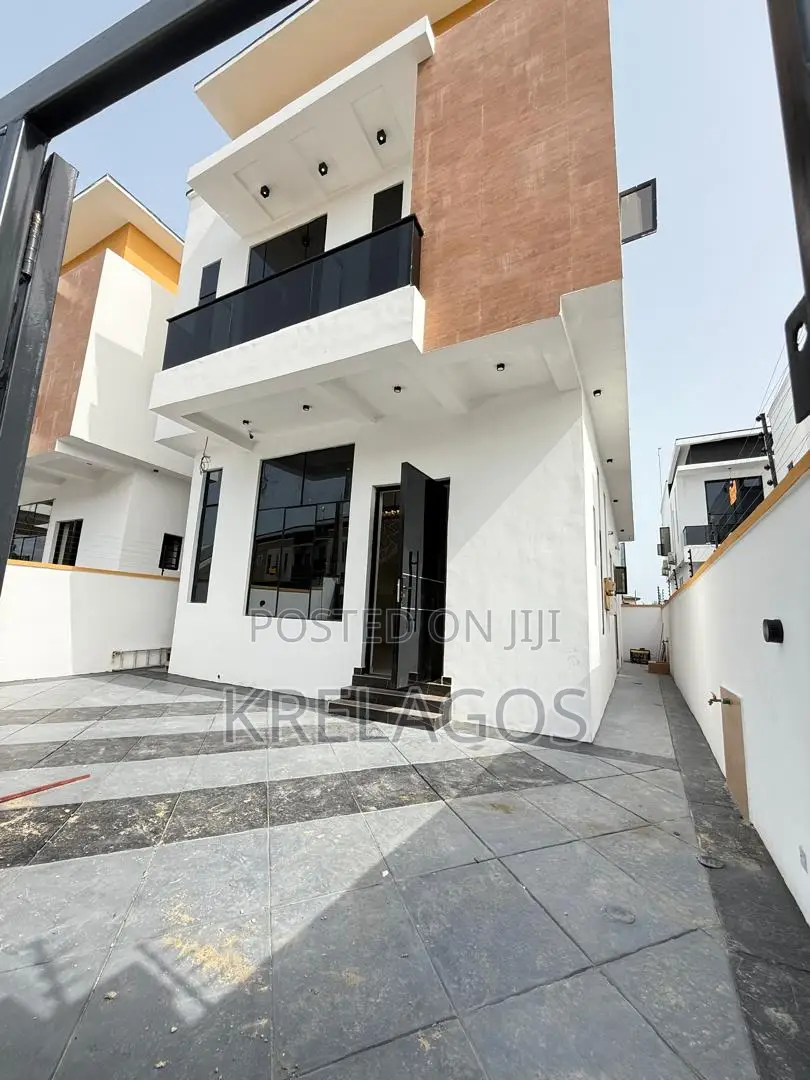 4bdrm Duplex in Off Lekki-Epe Expressway for sale in Off Lekki-Epe Expressway