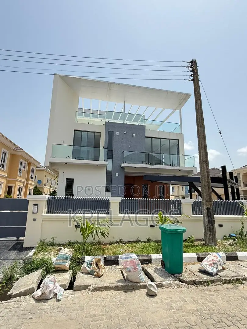 4bdrm Duplex in Chevron for sale in Chevron