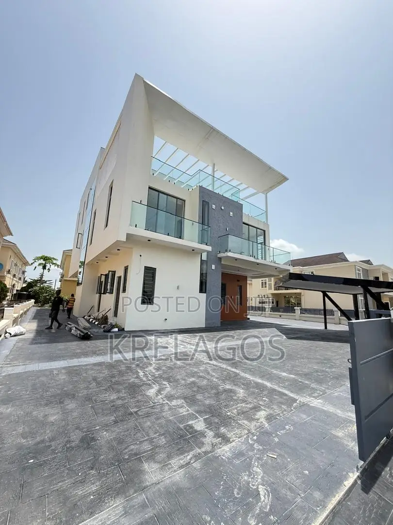4bdrm Duplex in Chevron for sale in Chevron