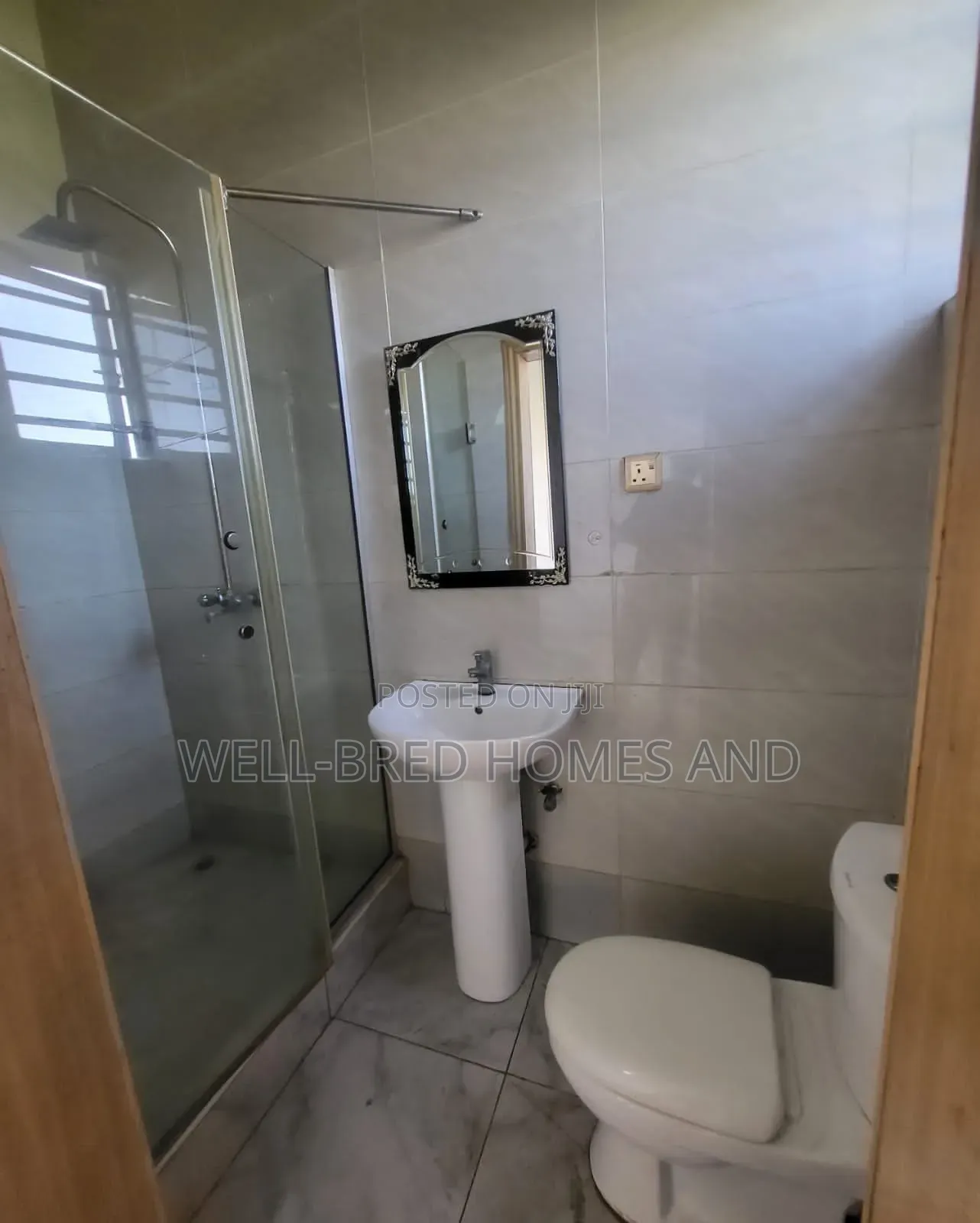 Studio Apartment in Oral Extension Ikota for rent in Lekki