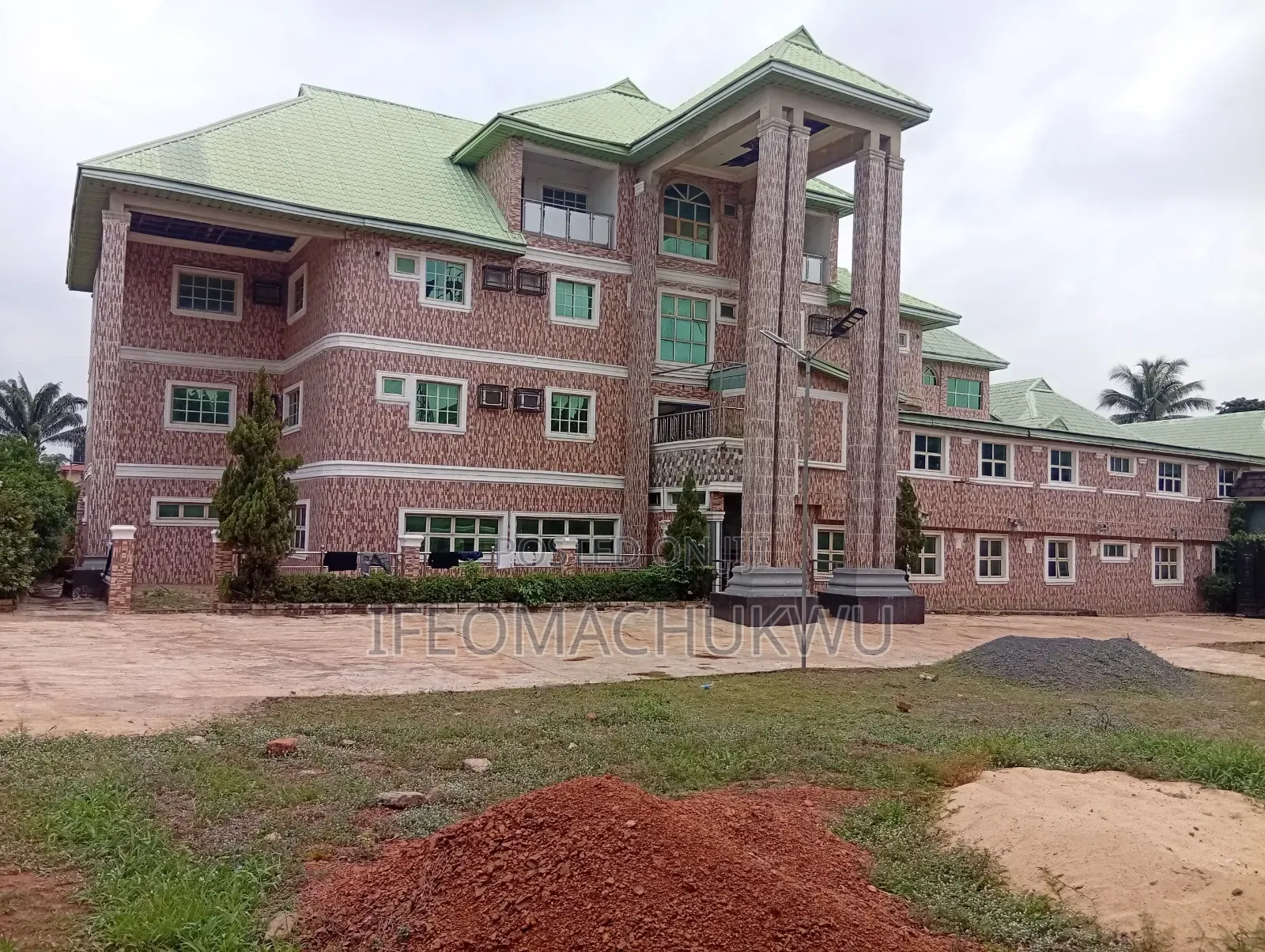 55 Rooms Hotel (5583 Sqm) at Unizik Junction Awka, Anambra in Awka