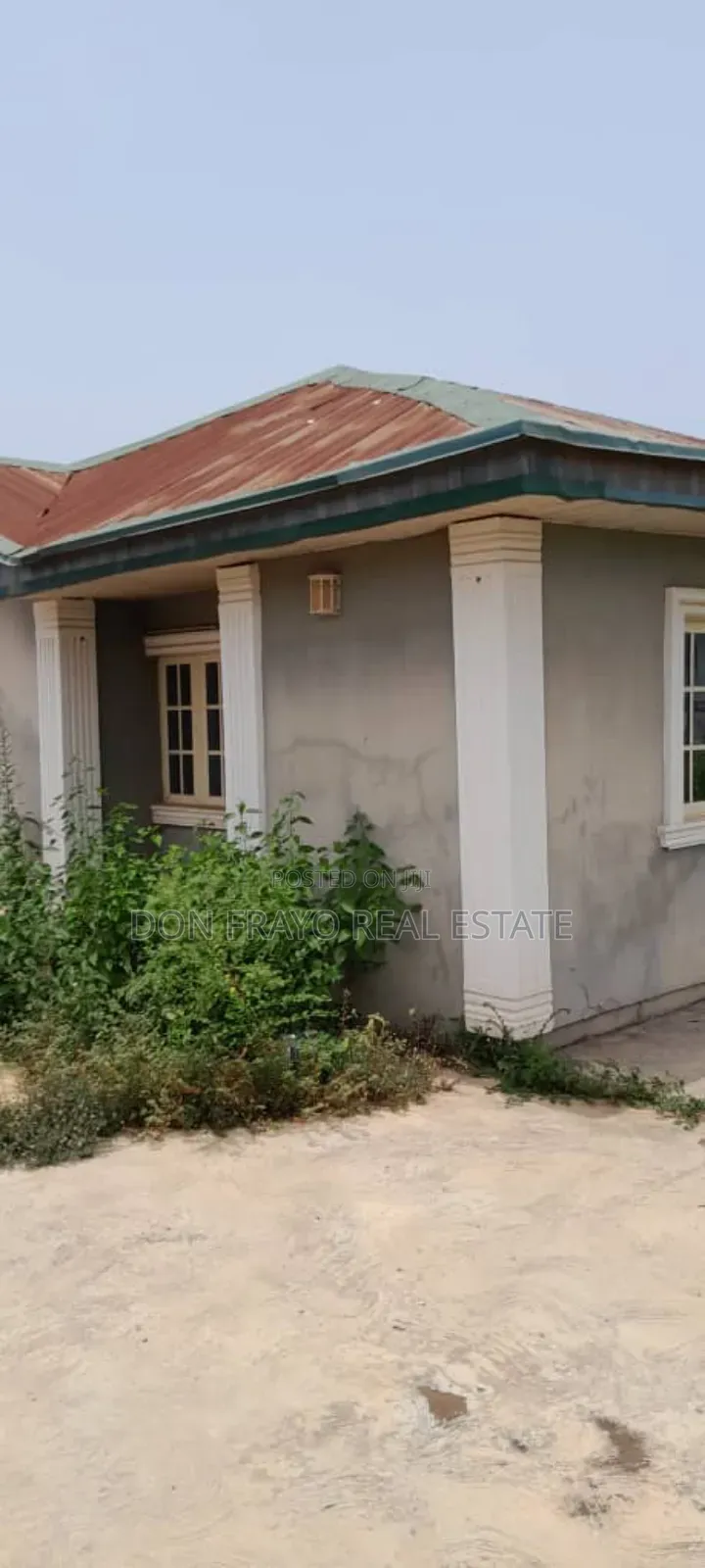 3bdrm Bungalow in Royal Estate, Akala Express for sale in Akala Express