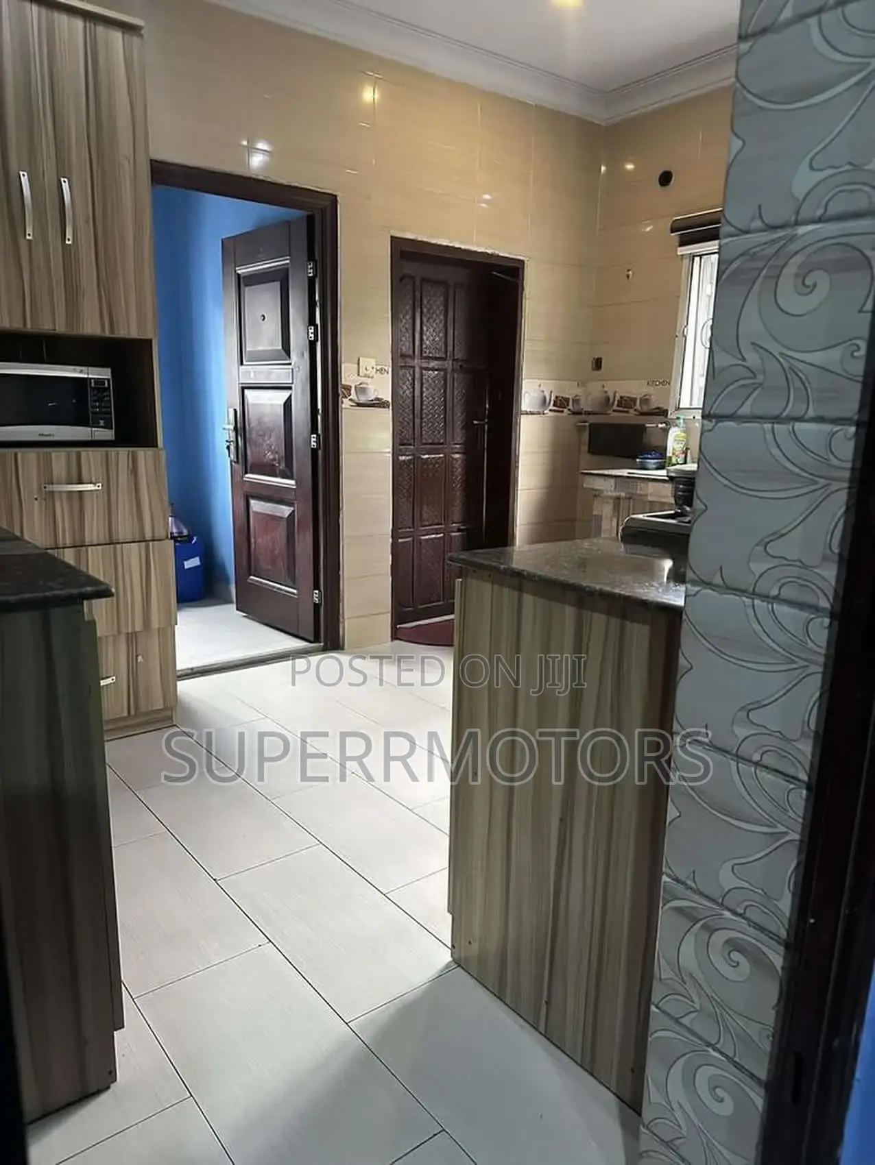 6bdrm House in Farm Road 2, Eliozu, Obio-Akpor for sale in Obio-Akpor