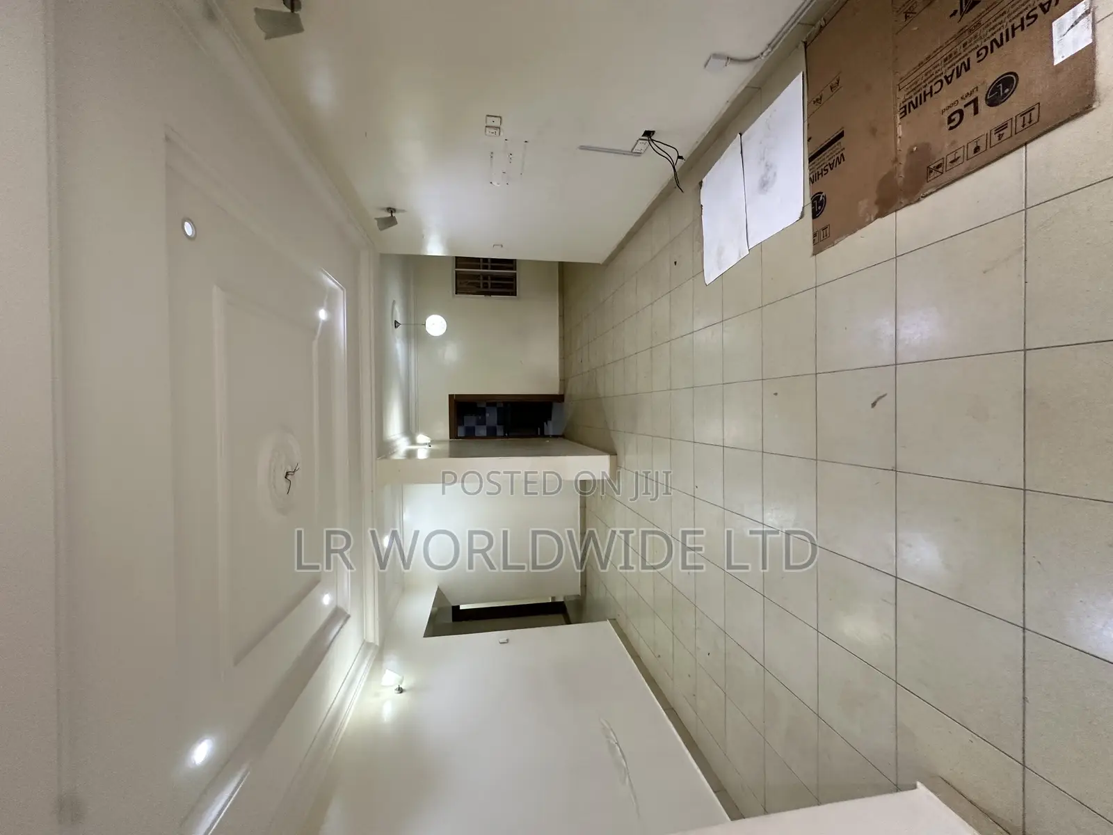 3bdrm Block of Flats in Wuye for sale in Wuye