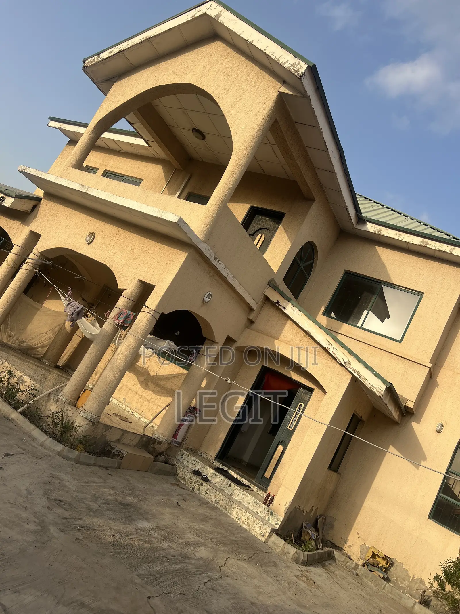 6bdrm Duplex in Minna for sale in Minna