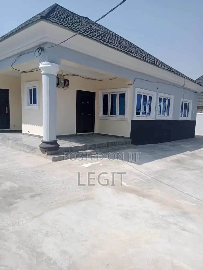 3bdrm Bungalow in Lugbe District for sale in Lugbe District