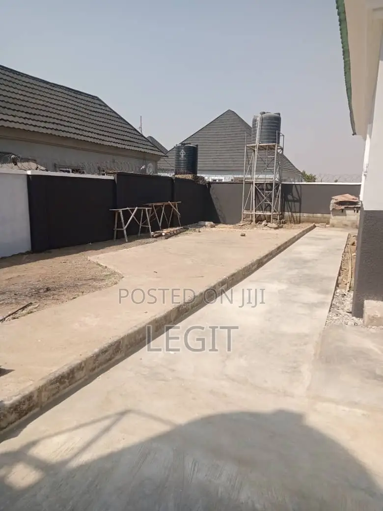 3bdrm Bungalow in Lugbe District for sale in Lugbe District