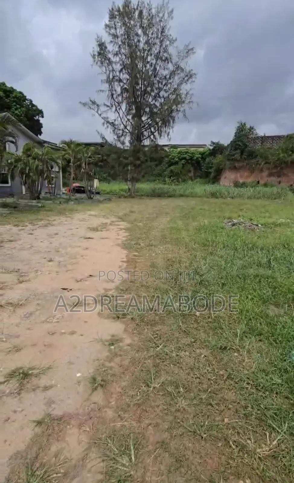 Exceptional Prime Vast Land With Structure in Ogudu Road