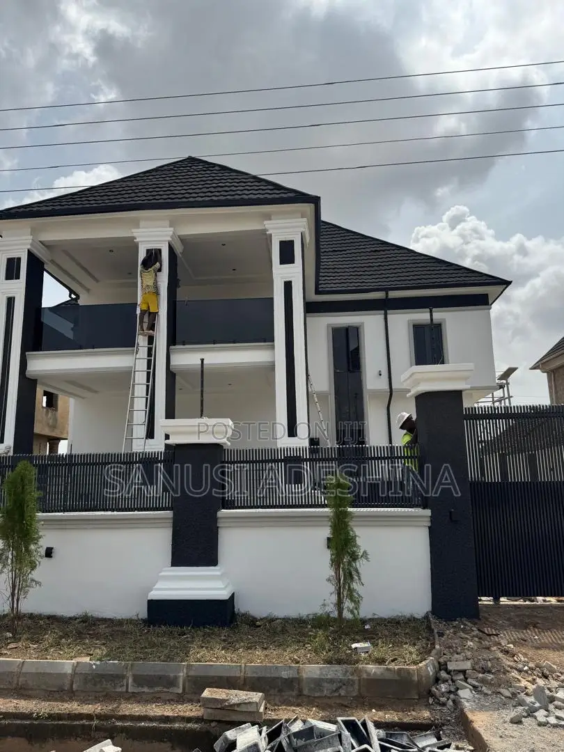 5bdrm Duplex in Galadimawa Estate for sale in Galadimawa